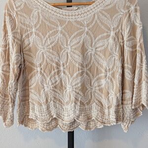 Solitaire Beige Lace Blouse
